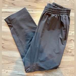 Brown Outdoor Voices RecTrek Pants Size M